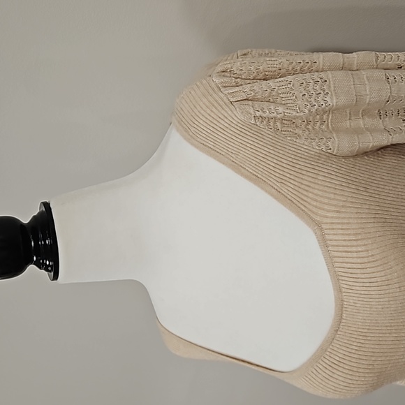 Sofia Vergara Jeans - Cream Puff Sleeve Sweater - SMALL - New Without Tags - Picture 7 of 9